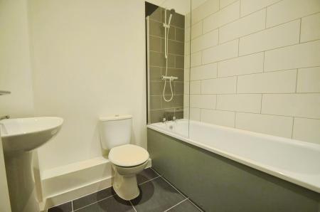 1 bedroom Flat to let in Vicarage Farm Road, Peterborough, PE1