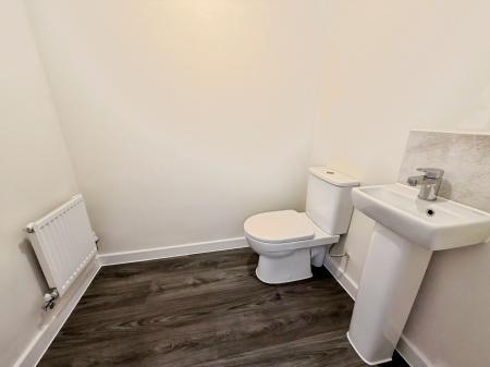 3 bedroom Semi-detached house to let in Chamberlain Way, Gunthorpe, Peterborough, PE4