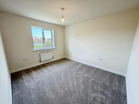 3 bedroom Semi-detached house to let in Chamberlain Way, Gunthorpe, Peterborough, PE4