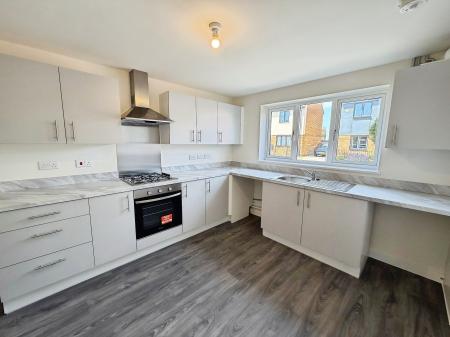 3 bedroom Semi-detached house to let in Chamberlain Way, Gunthorpe, Peterborough, PE4
