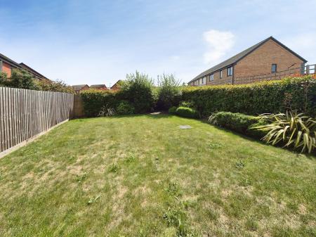 3 bedroom Semi-detached house to let in Chamberlain Way, Gunthorpe, Peterborough, PE4