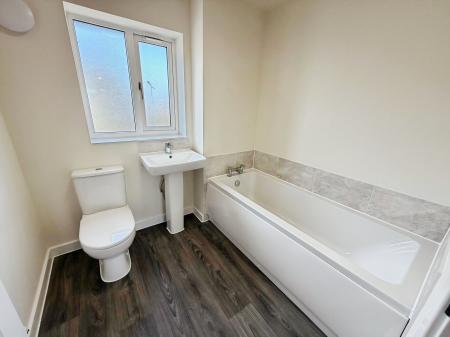 3 bedroom Semi-detached house to let in Chamberlain Way, Gunthorpe, Peterborough, PE4