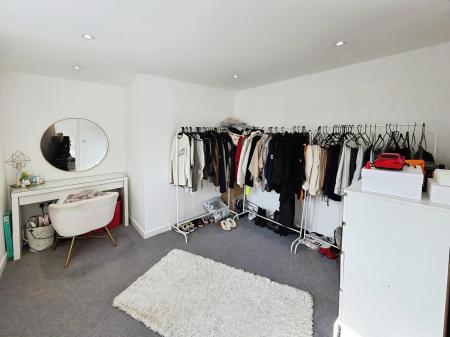 2 bedroom Flat to let in Halfleet, Market Deeping, PE6