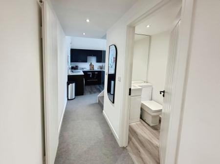 2 bedroom Flat to let in Halfleet, Market Deeping, PE6