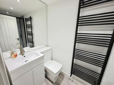 2 bedroom Flat to let in Halfleet, Market Deeping, PE6