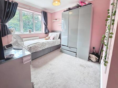 5 bedroom Detached house for sale in Fountains Place, Eye, PE6