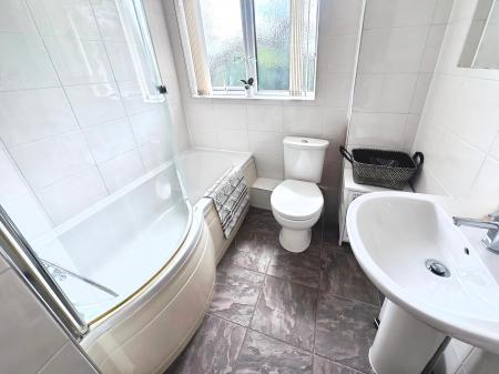 5 bedroom Detached house for sale in Fountains Place, Eye, PE6