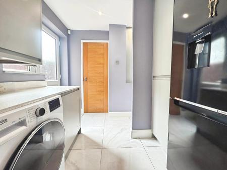 5 bedroom Detached house for sale in Fountains Place, Eye, PE6