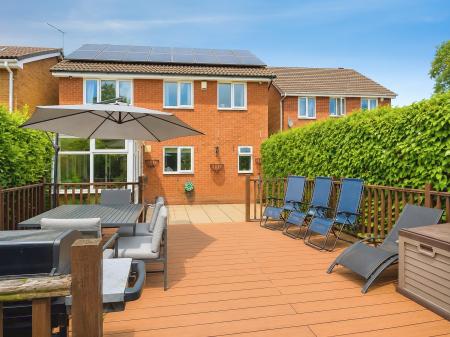 5 bedroom Detached house for sale in Fountains Place, Eye, PE6