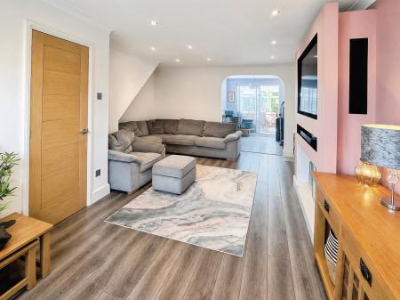 5 bedroom Detached house for sale in Fountains Place, Eye, PE6
