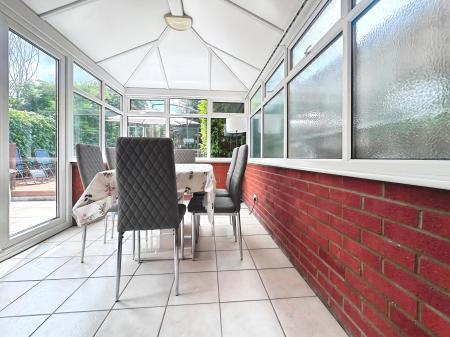 5 bedroom Detached house for sale in Fountains Place, Eye, PE6