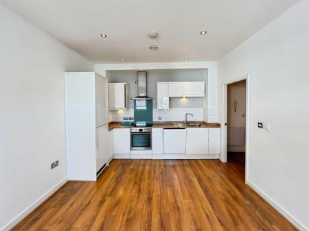 2 bedroom Flat to let in Wentworth Street, City Centre, Peterborough, PE1