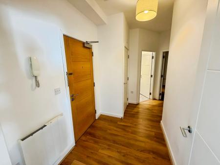 2 bedroom Flat to let in Wentworth Street, City Centre, Peterborough, PE1