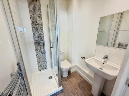2 bedroom Flat to let in Wentworth Street, City Centre, Peterborough, PE1