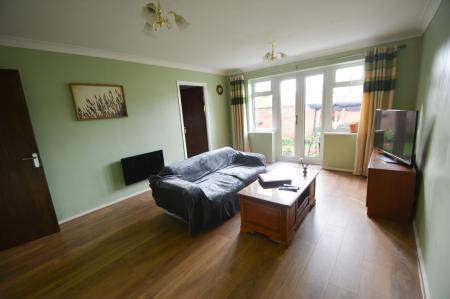 2 bedroom Flat to let in Burton Court, Central, Peterborough, PE1