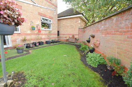 2 bedroom Flat to let in Burton Court, Central, Peterborough, PE1