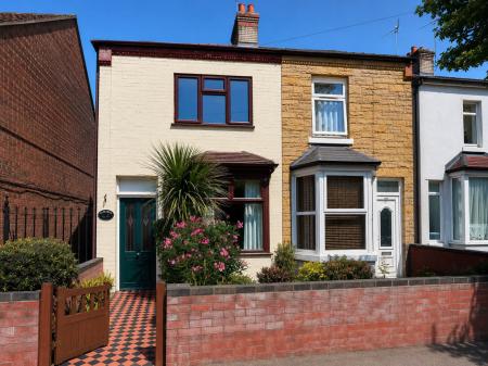 3 bedroom Semi-detached house for sale in West Parade, Peterborough, PE3