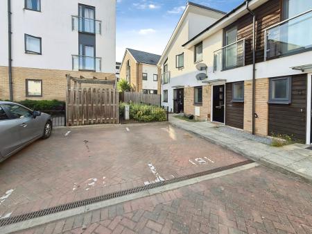 2 bedroom Terraced House to let in Rudd Close, Peterborough, PE1