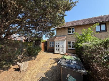 2 bedroom End of terrace house to let in Kelso Court, Walton, Peterborough, PE4