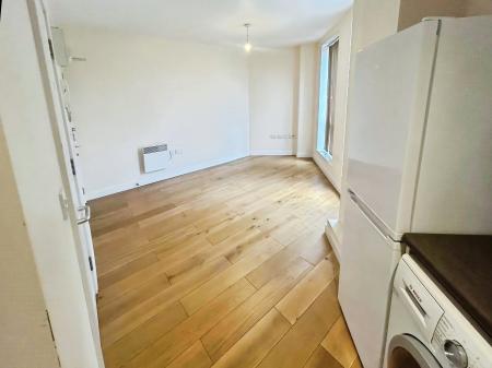 1 bedroom Studio flat to let in Rightwell East, Bretton, PE3