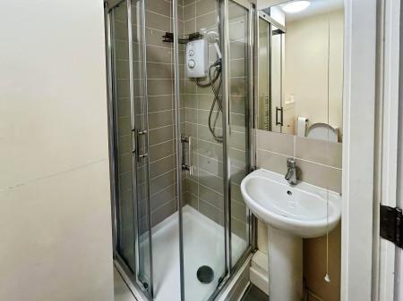 1 bedroom Studio flat to let in Rightwell East, Bretton, PE3