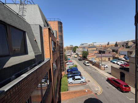1 bedroom Flat to let in New Priestgate House, City Centre, Peterborough, PE1