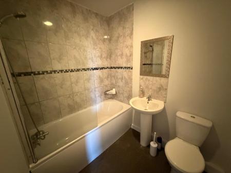 1 bedroom Flat to let in New Priestgate House, City Centre, Peterborough, PE1