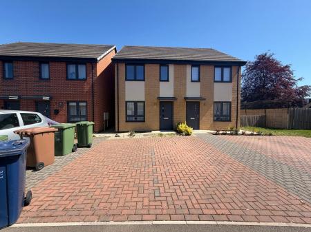 Holly Blue Gardens, Whittlesey, PE7