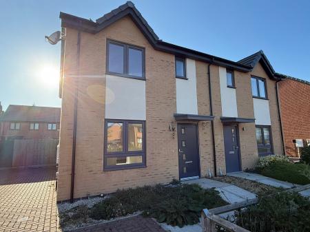 Holly Blue Gardens, Peterborough, PE7