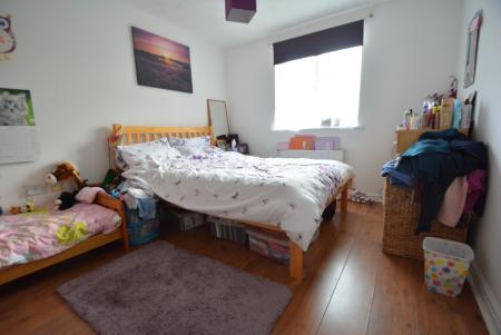 2 bedroom Flat to let in Leaf Avenue, Hampton Hargate, Peterborough, PE7