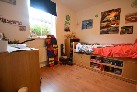 2 bedroom Flat to let in Leaf Avenue, Hampton Hargate, Peterborough, PE7