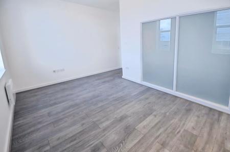 1 bedroom Flat to let in Vicarage Farm Road, Peterborough, PE1