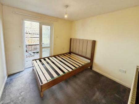 1 bedroom Flat to let in Henry Street, Peterborough, PE1