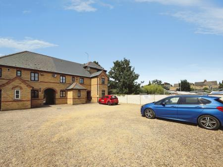 1 bedroom Flat to let in Henry Street, Peterborough, PE1