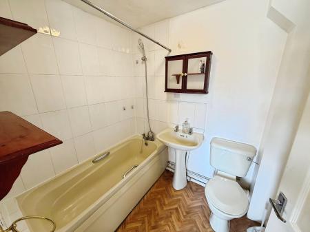 1 bedroom Flat to let in Henry Street, Peterborough, PE1