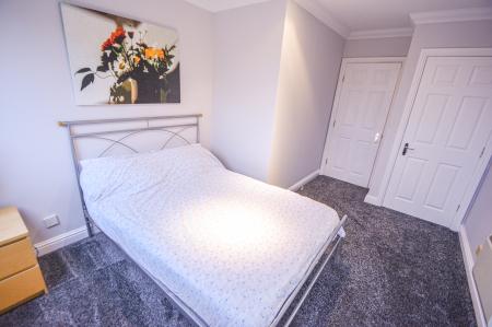 2 bedroom Flat to let in Priestgate, Peterborough, PE1