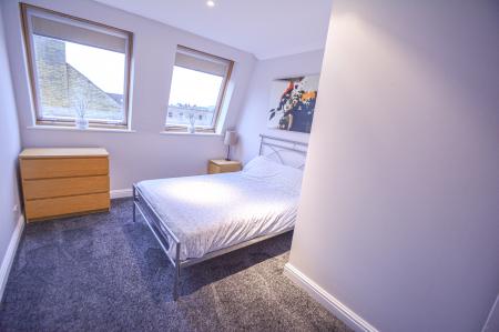 2 bedroom Flat to let in Priestgate, Peterborough, PE1