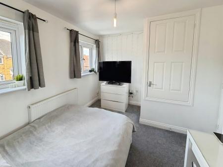 2 bedroom Detached house to let in Woodcote Close, Dogsthorpe, Peterborough, PE1