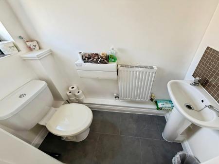 2 bedroom Detached house to let in Woodcote Close, Dogsthorpe, Peterborough, PE1