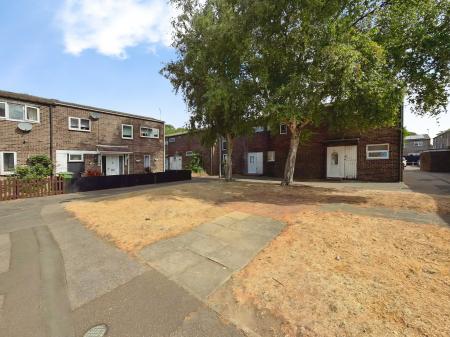 3 bedroom Terraced House to let in Willonholt, Ravensthorpe, Peterborough, PE3