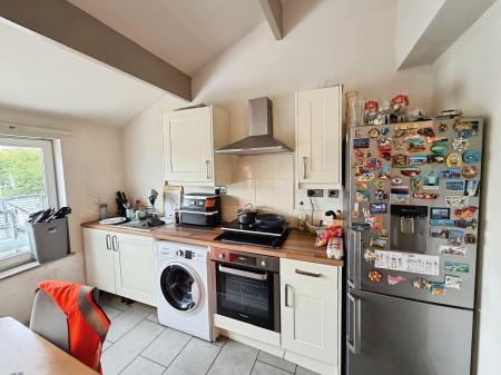 2 bedroom Flat to let in Misterton Court, Orton Plaza, Orton Goldhay, Peterborough, PE2