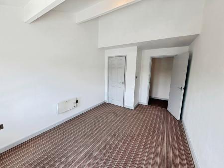 2 bedroom Flat to let in Misterton Court, Orton Plaza, Orton Goldhay, Peterborough, PE2