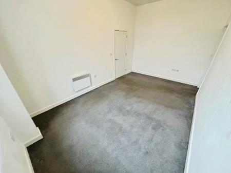 2 bedroom Flat to let in Vicarage Farm Road, Peterborough, PE1