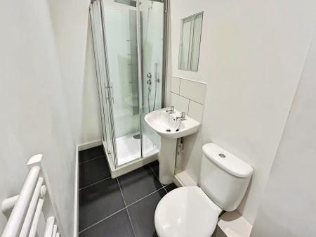 2 bedroom Flat to let in Vicarage Farm Road, Peterborough, PE1