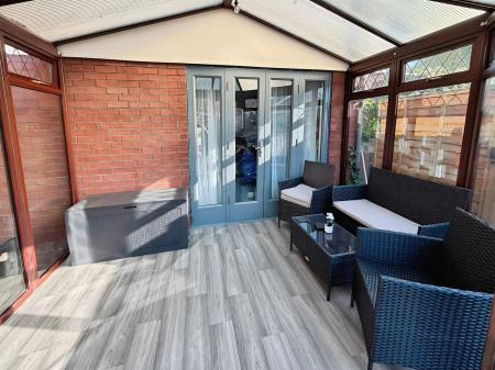 2 bedroom Detached house to let in Cardinals Gate, Werrington, Peterborough, PE4