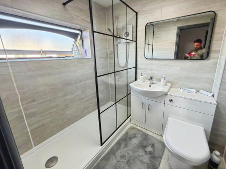 2 bedroom Detached house to let in Cardinals Gate, Werrington, Peterborough, PE4