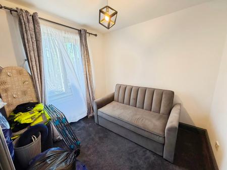 2 bedroom Detached house to let in Cardinals Gate, Werrington, Peterborough, PE4