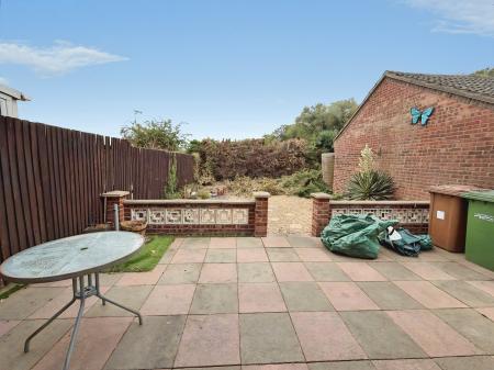 2 bedroom Semi-detached house to let in Churchfield Court, Walton, Peterborough, PE4