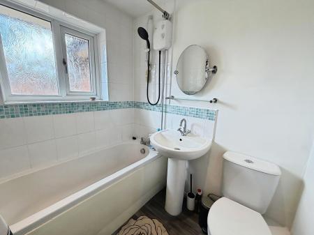 2 bedroom Semi-detached house to let in Churchfield Court, Walton, Peterborough, PE4