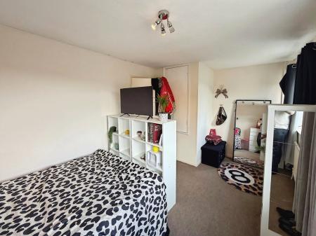 2 bedroom Detached house to let in Wharf Road, Woodston, Peterborough, PE2